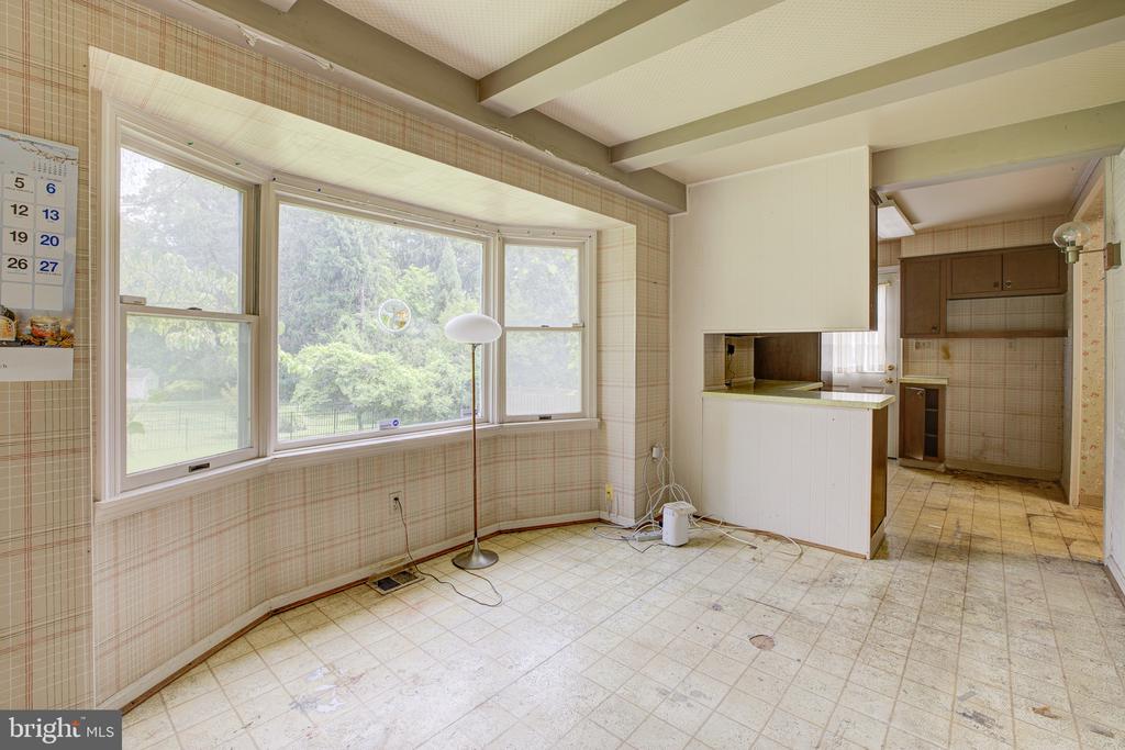 5905 WILSON LANE