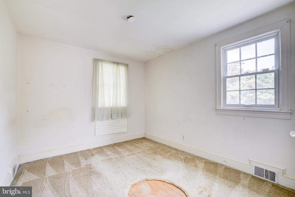 5905 WILSON LANE