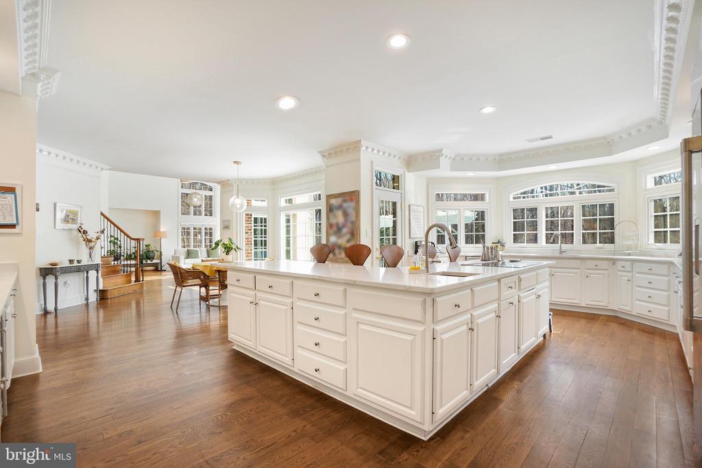 9646 EAGLE RIDGE DRIVE
