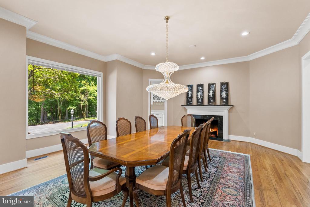 7003 FAWN TRAIL COURT