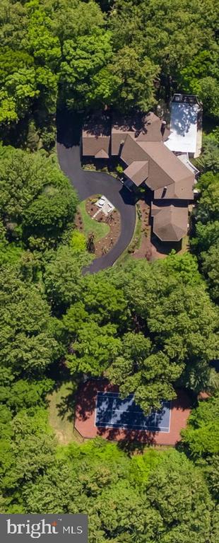 7003 FAWN TRAIL COURT