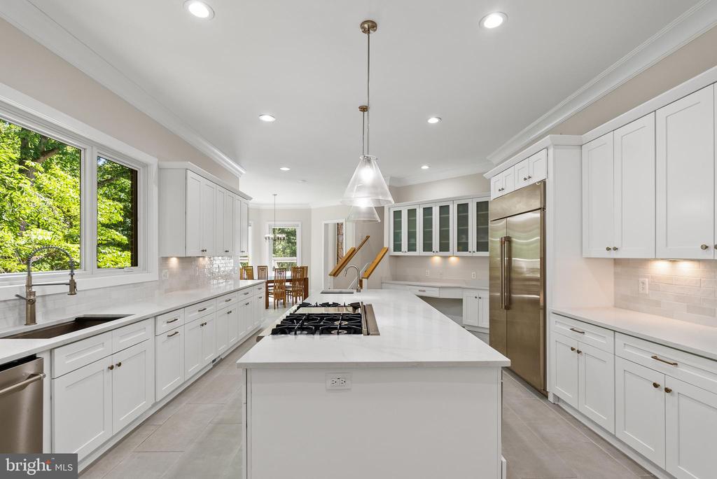 7003 FAWN TRAIL COURT