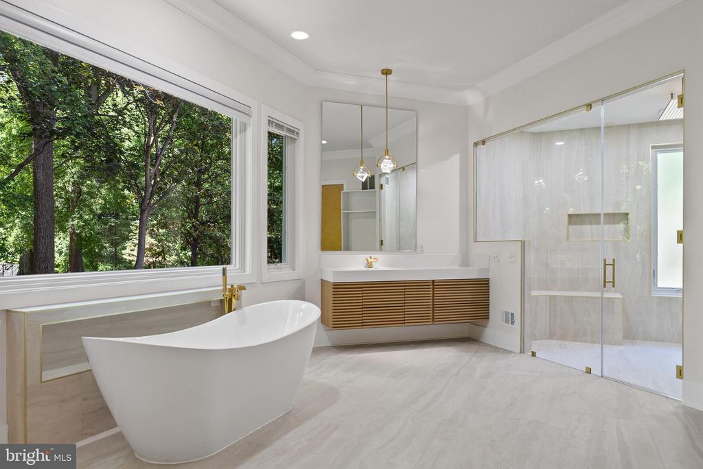 7003 FAWN TRAIL COURT