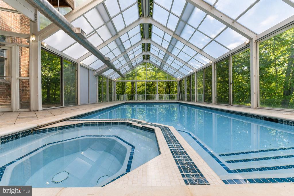 7003 FAWN TRAIL COURT