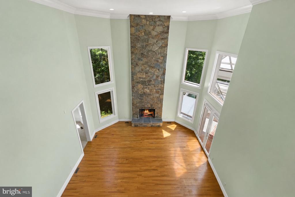 7003 FAWN TRAIL COURT