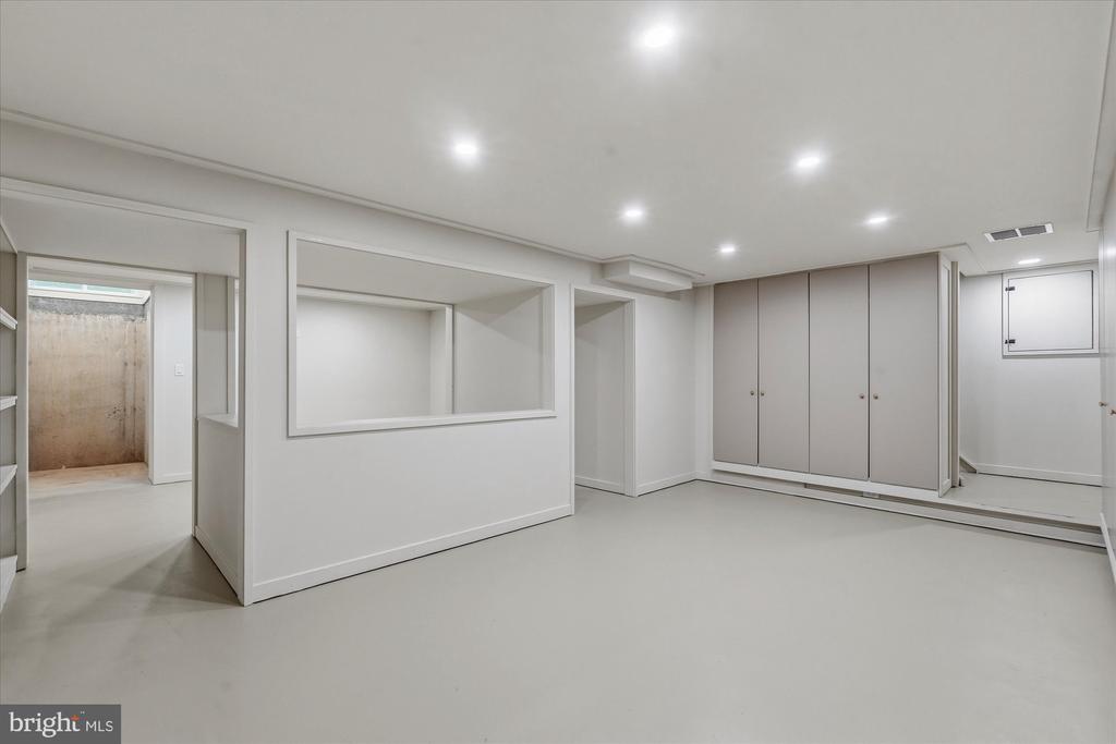 11120 DEBORAH DRIVE