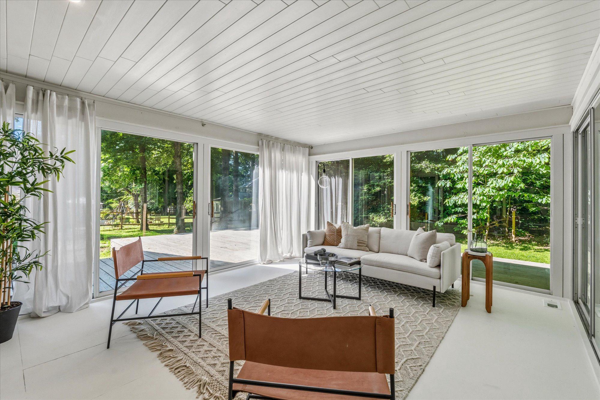 11120 DEBORAH DRIVE