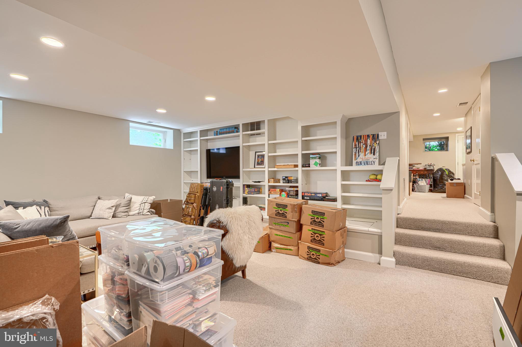 5617 NORTHFIELD ROAD
