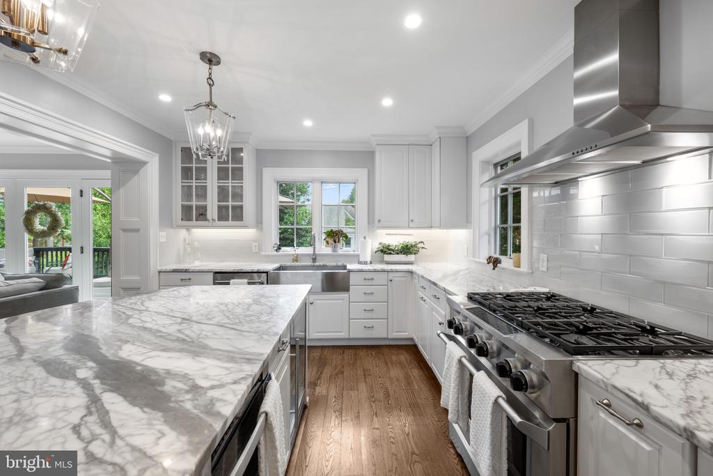 4400 HIGHLAND AVENUE