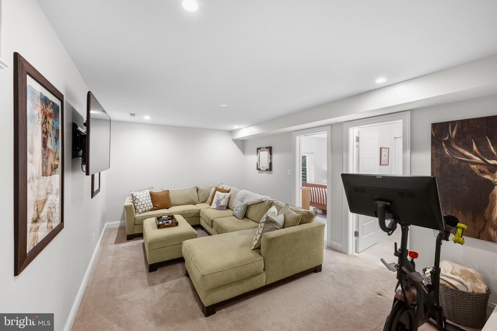 4400 HIGHLAND AVENUE
