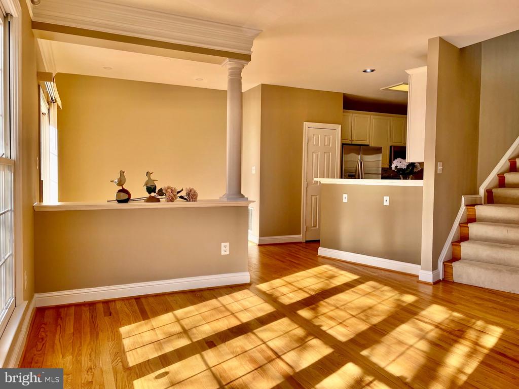 1030 Grand Oak Way, -1045, United States