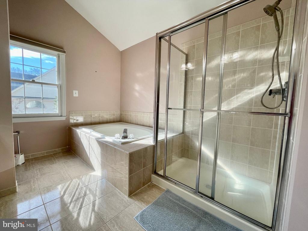 1030 Grand Oak Way, -1045, United States
