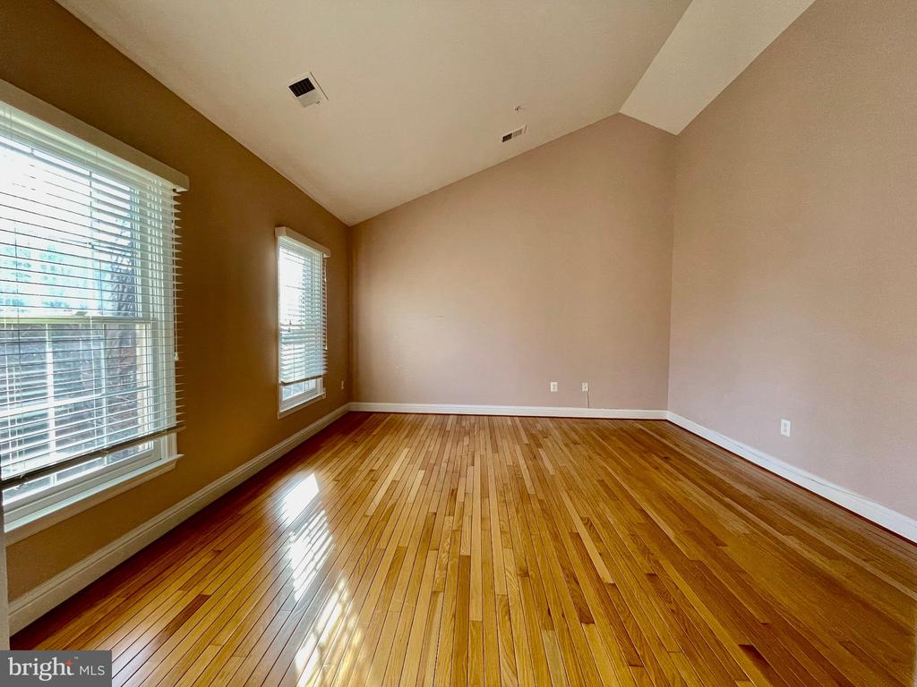 1030 Grand Oak Way, -1045, United States