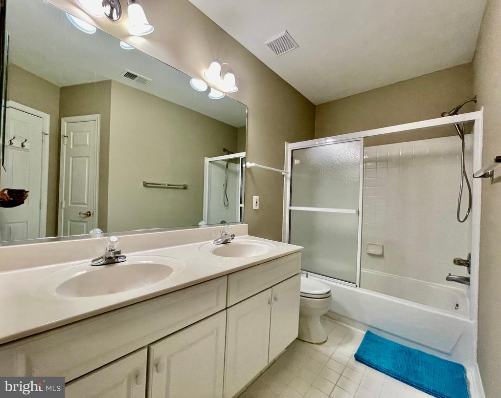 1030 Grand Oak Way, -1045, United States