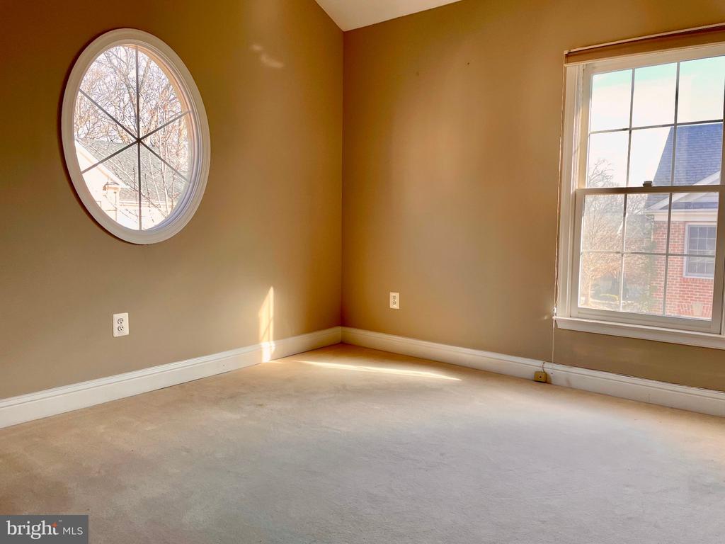 1030 Grand Oak Way, -1045, United States