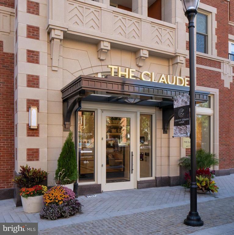 3820 CHAPLIN PLACE UNIT 250/CLAUDE