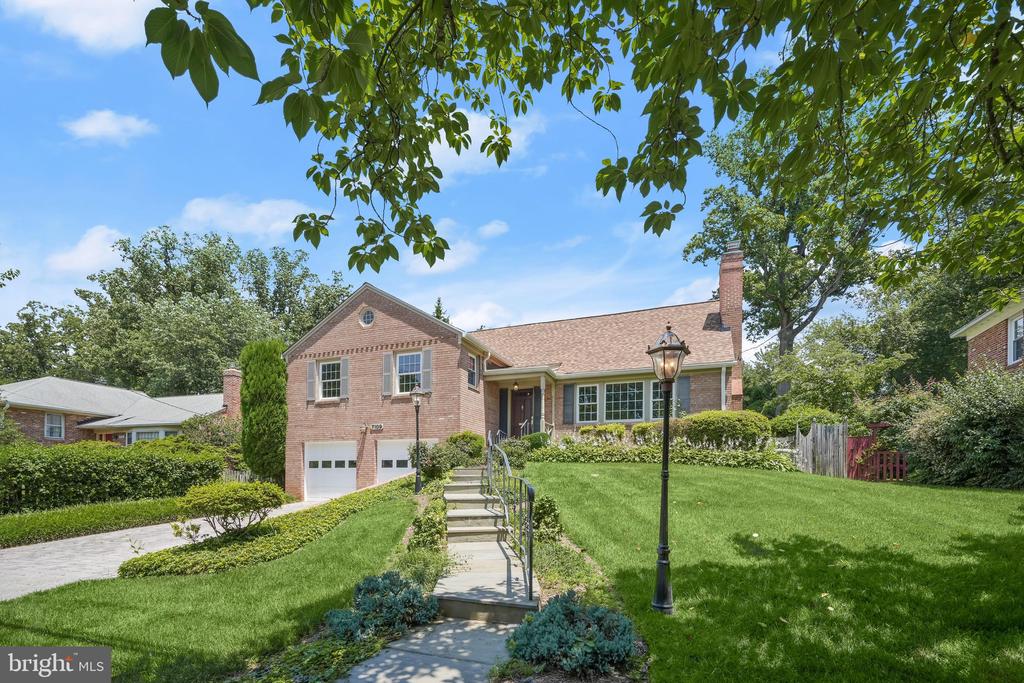 7109 RADNOR ROAD