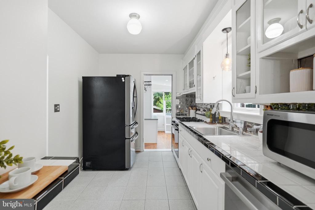 10006 GREENOCK ROAD