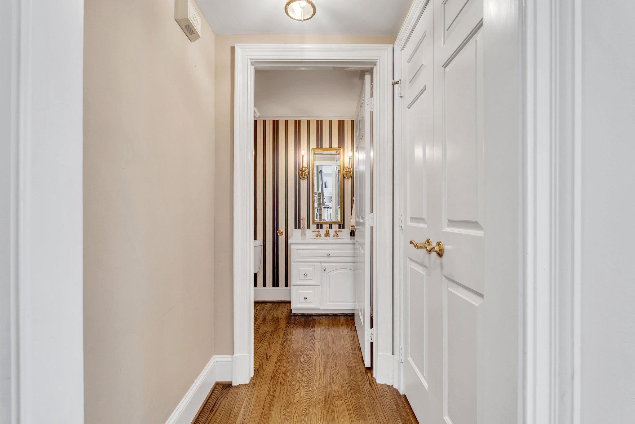 8308 COMANCHE COURT