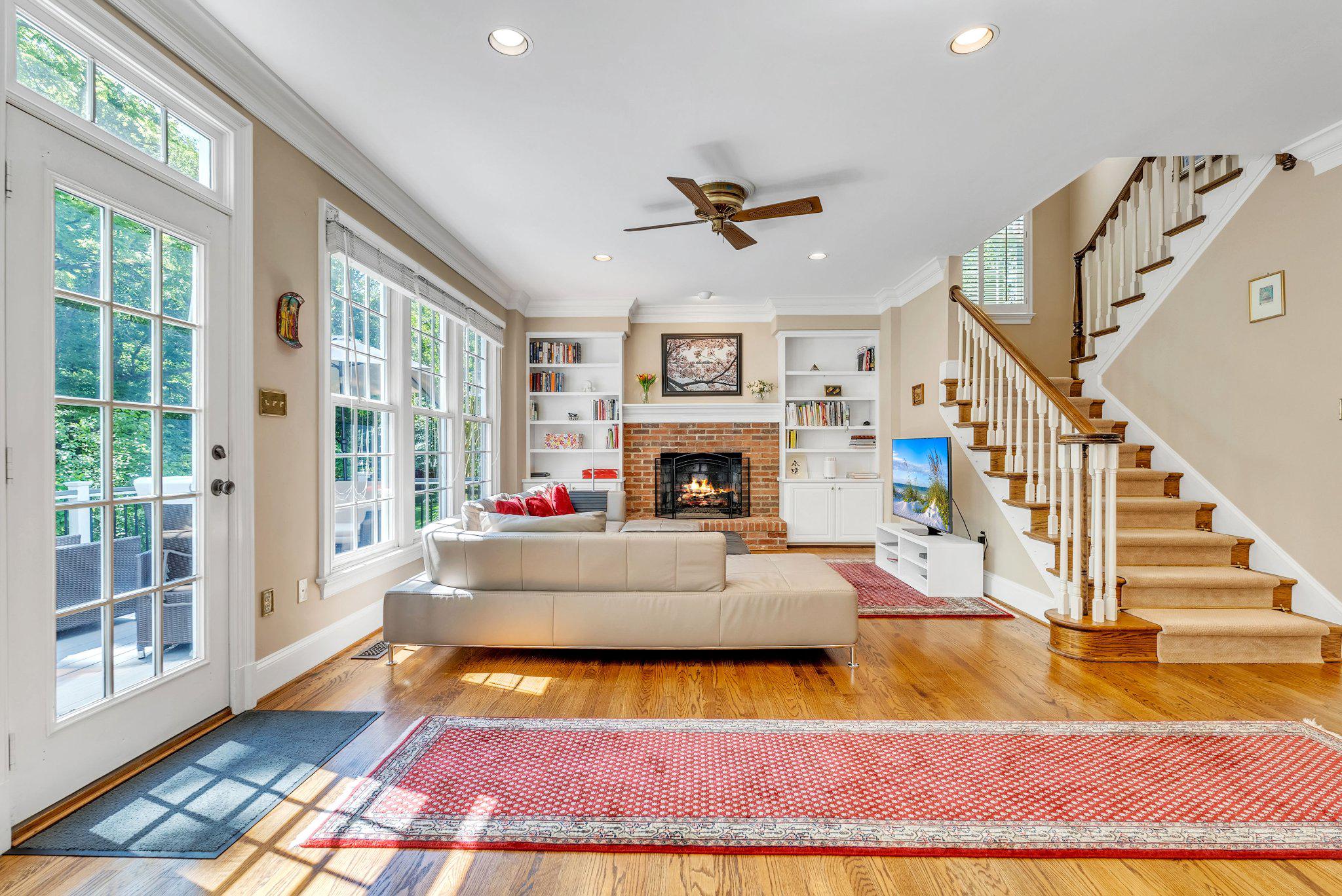 8308 COMANCHE COURT