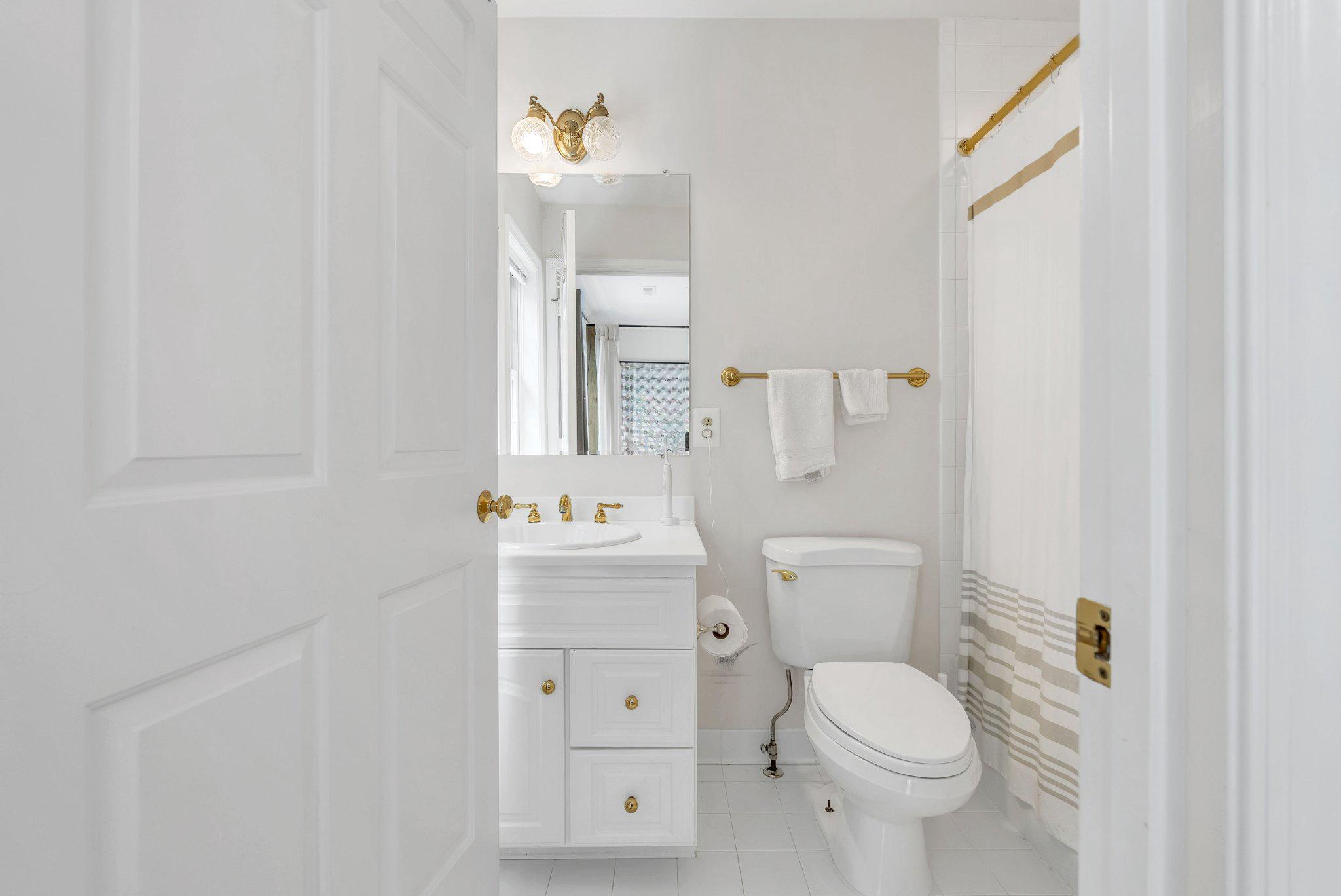 8308 COMANCHE COURT