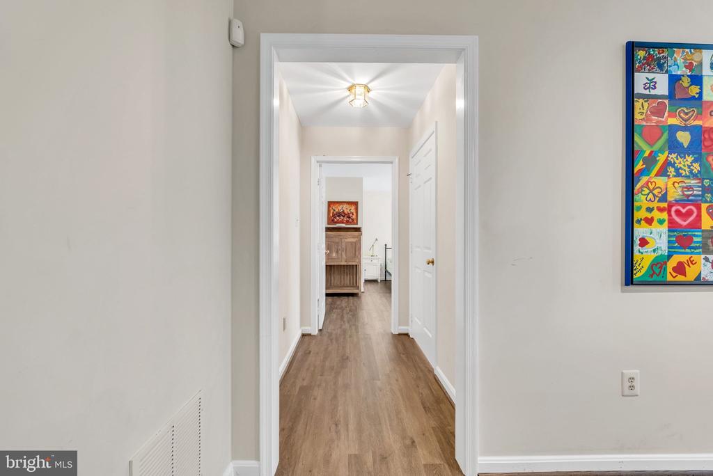 8308 COMANCHE COURT