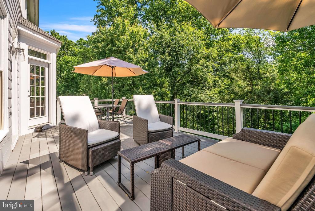 8308 COMANCHE COURT