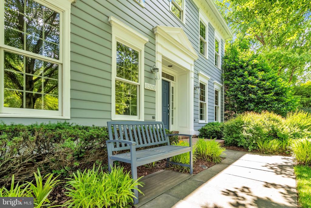 8308 COMANCHE COURT