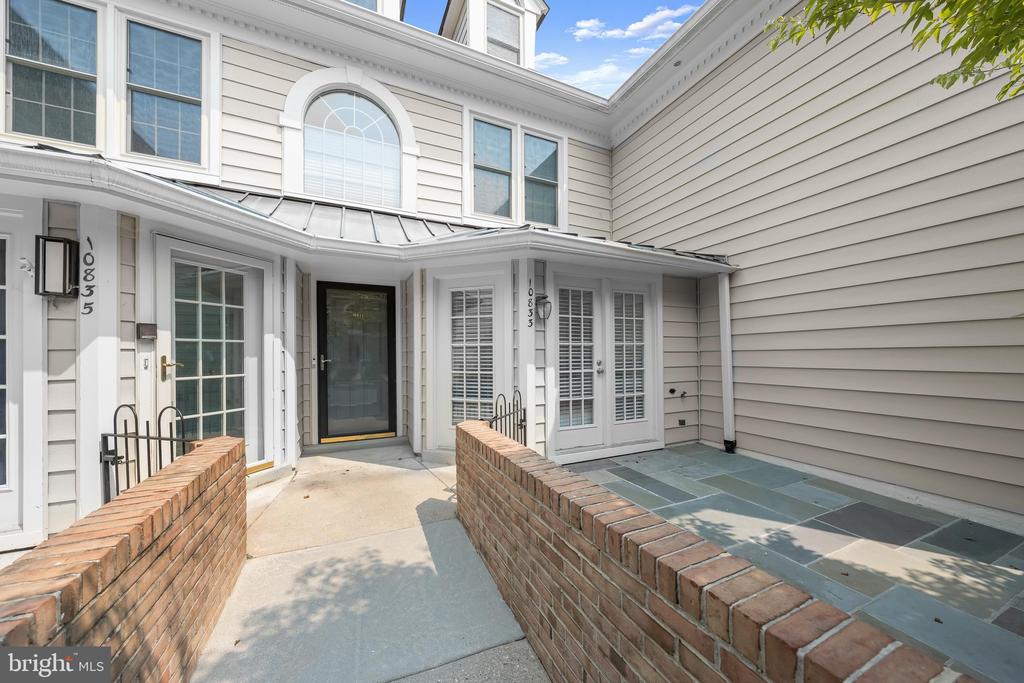 10833 LUXBERRY DRIVE Unit: 26