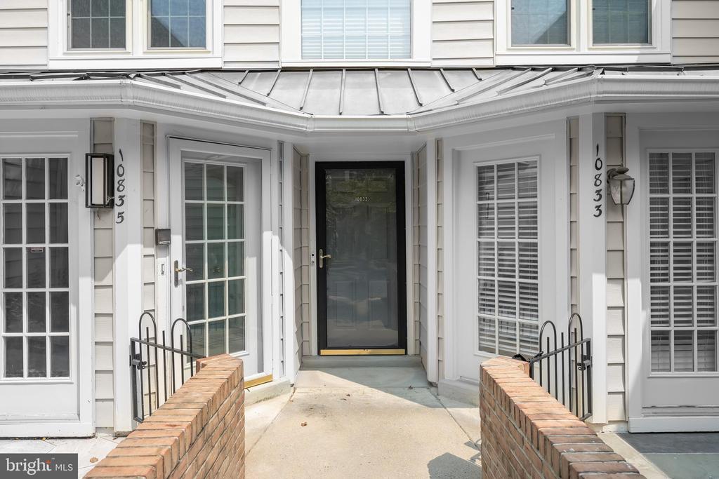 10833 LUXBERRY DRIVE Unit: 26