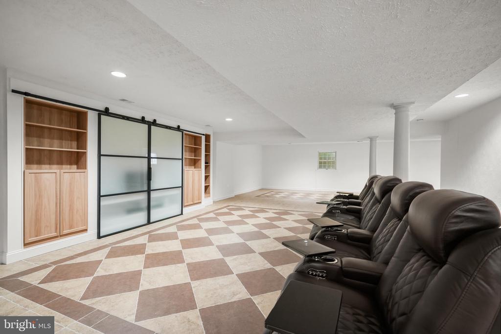 9809 HALL ROAD