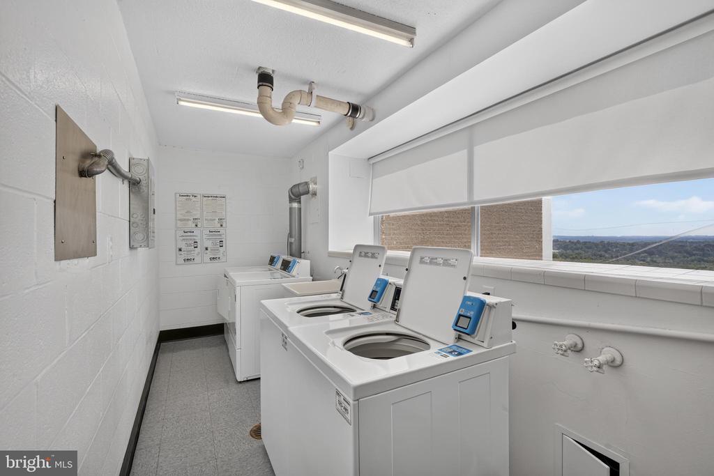 4515 WILLARD AVENUE Unit: 2203S