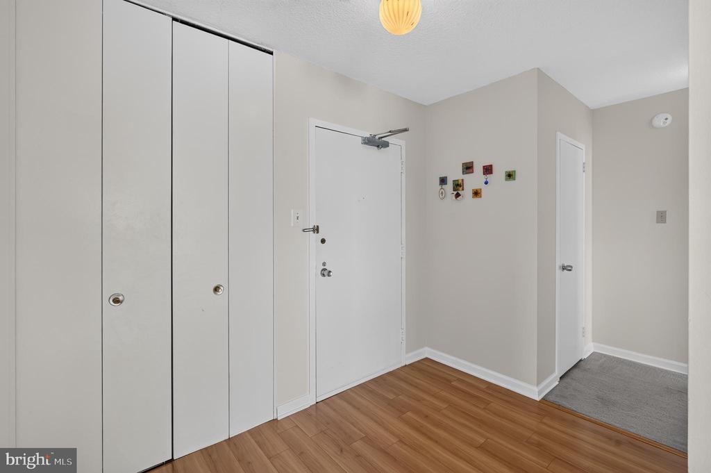 4515 WILLARD AVENUE Unit: 2203S