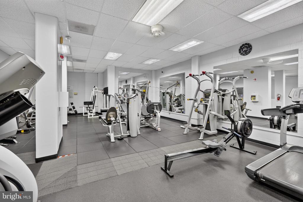 4515 WILLARD AVENUE Unit: 2203S