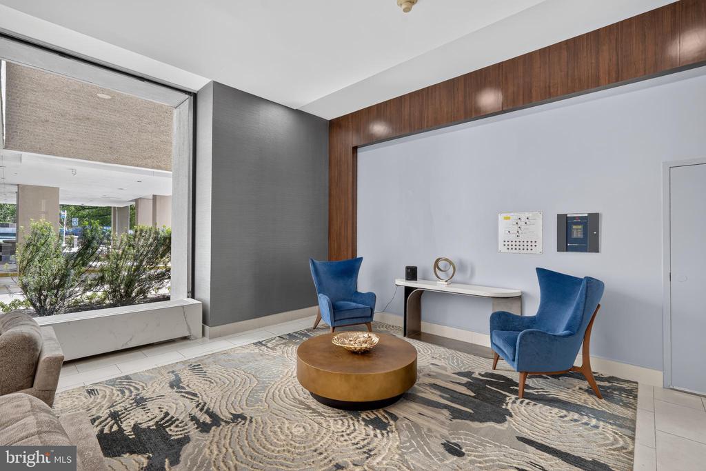4515 WILLARD AVENUE Unit: 2203S