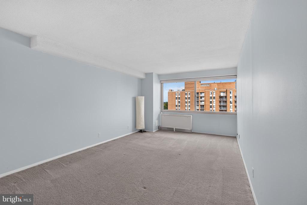 4515 WILLARD AVENUE Unit: 2203S