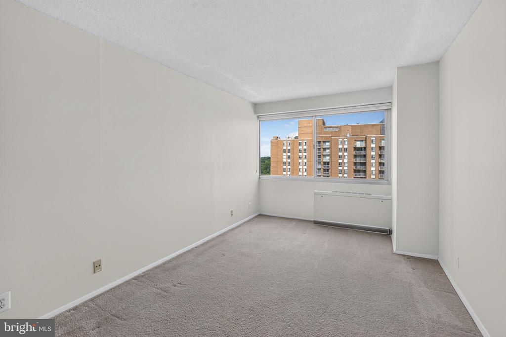 4515 WILLARD AVENUE Unit: 2203S