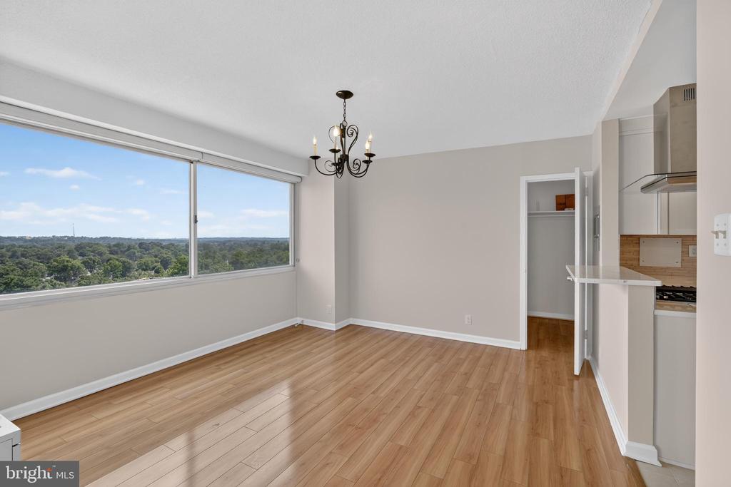 4515 WILLARD AVENUE Unit: 2203S