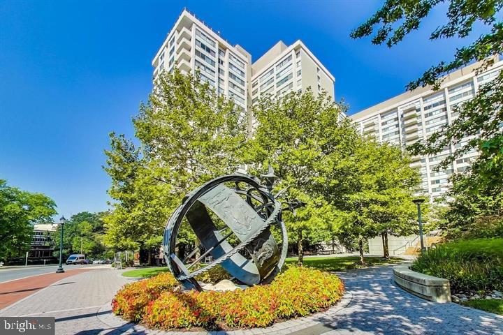 5500 FRIENDSHIP BOULEVARD Unit: 1823N