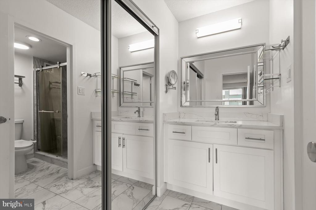5500 FRIENDSHIP BOULEVARD Unit: 1823N
