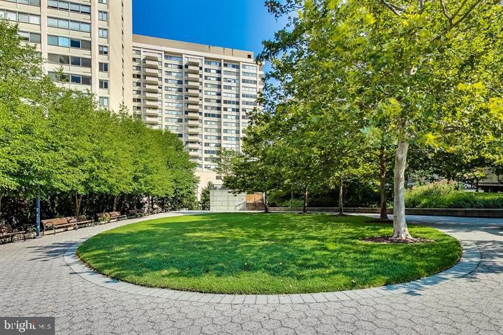 5500 FRIENDSHIP BOULEVARD Unit: 1823N