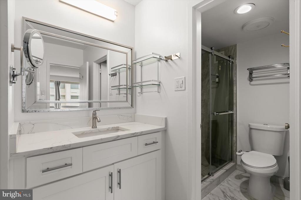 5500 FRIENDSHIP BOULEVARD Unit: 1823N