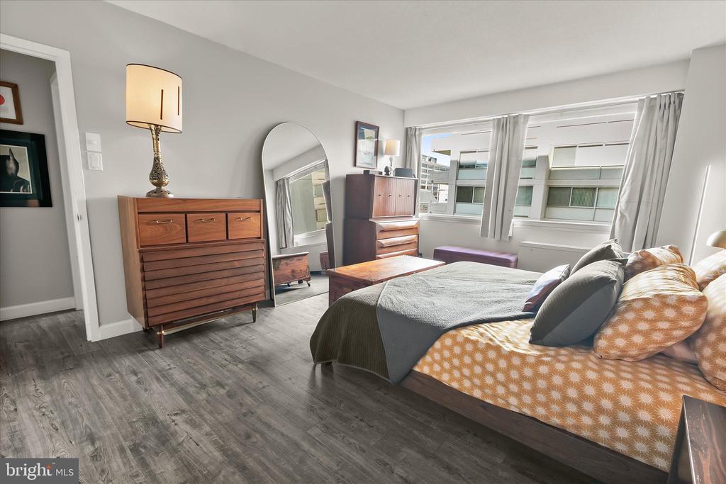 5500 FRIENDSHIP BOULEVARD Unit: 1823N