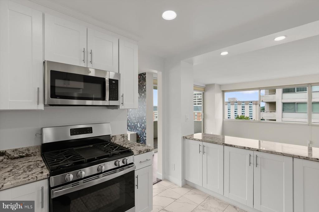 5500 FRIENDSHIP BOULEVARD Unit: 1823N
