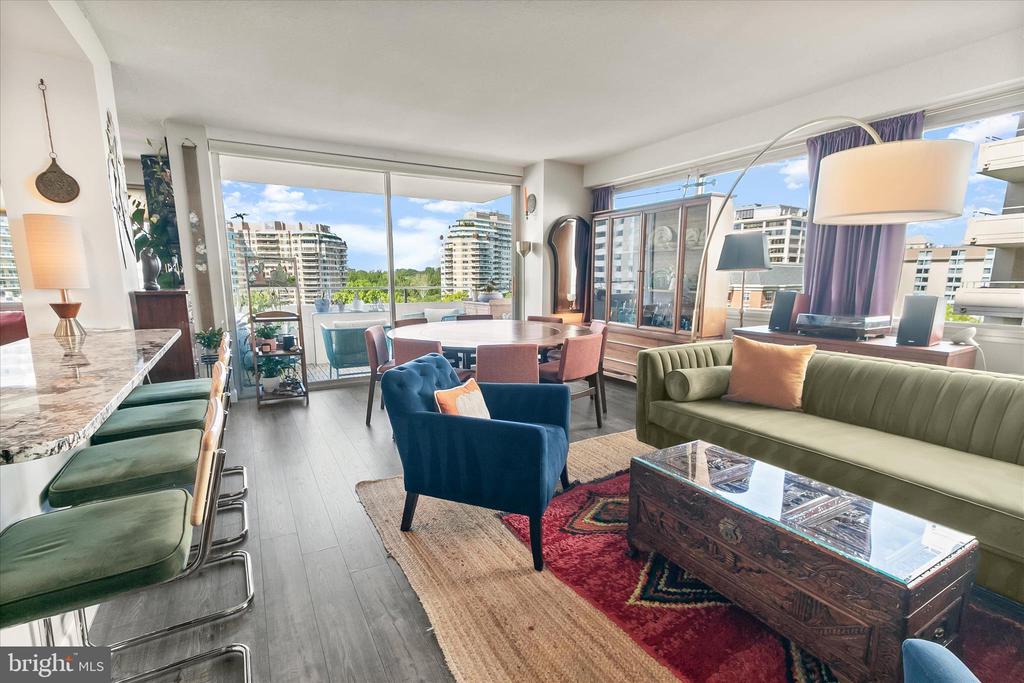 5500 FRIENDSHIP BOULEVARD Unit: 1823N