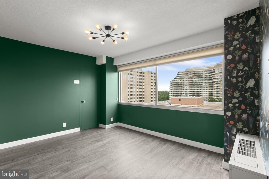 5500 FRIENDSHIP BOULEVARD Unit: 1823N