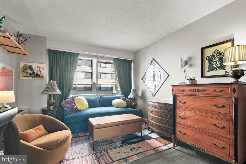 5500 FRIENDSHIP BOULEVARD Unit: 1823N