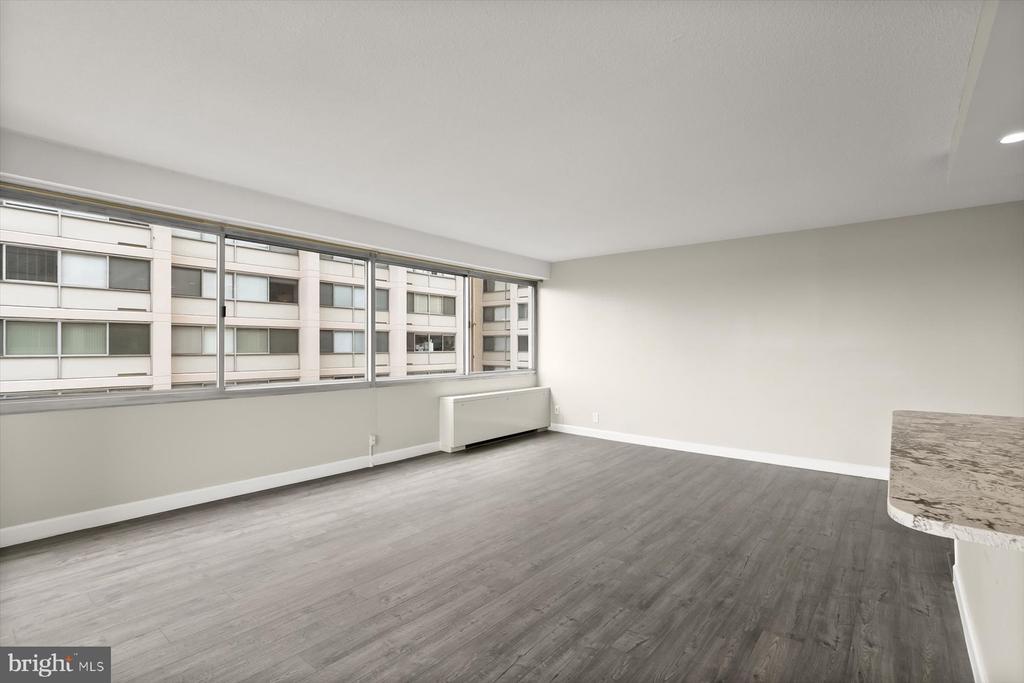 5500 FRIENDSHIP BOULEVARD Unit: 1823N