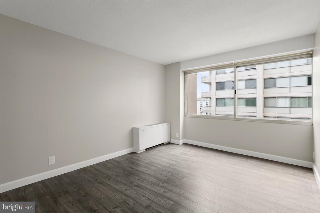 5500 FRIENDSHIP BOULEVARD Unit: 1823N