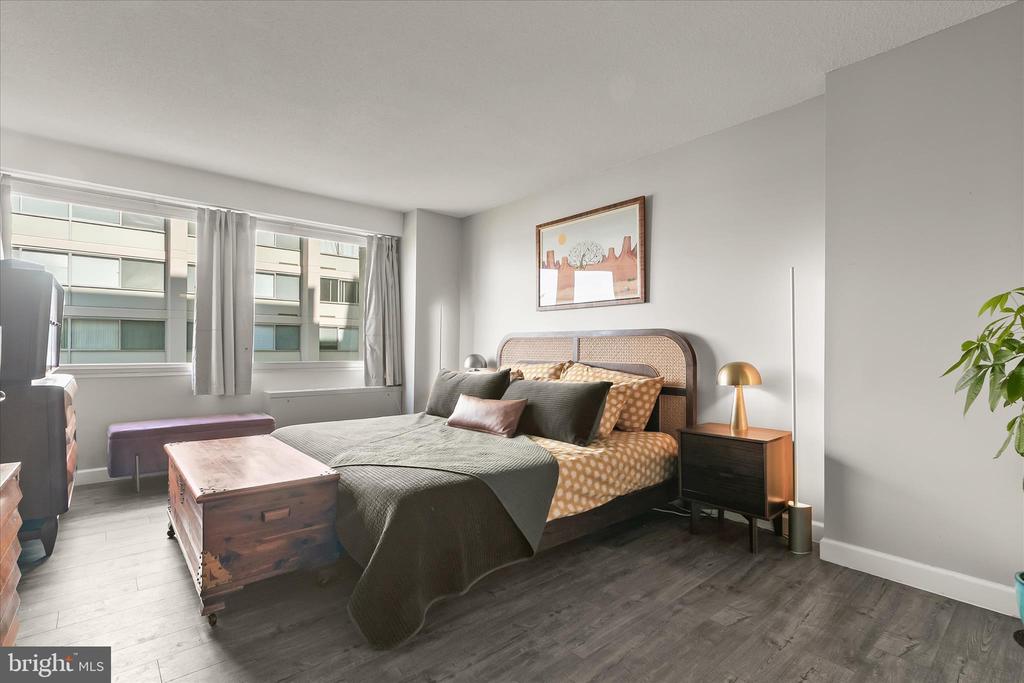 5500 FRIENDSHIP BOULEVARD Unit: 1823N
